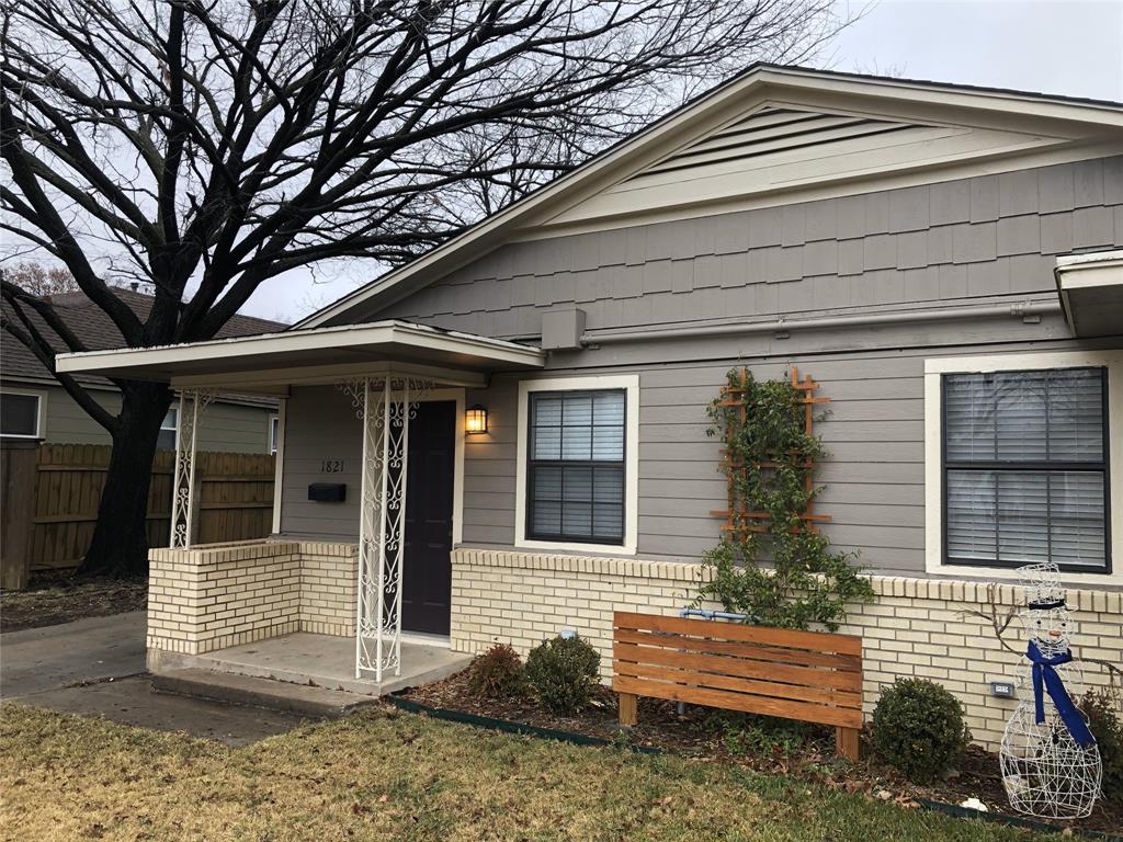 1821 N Alexander Street Property Photo 1