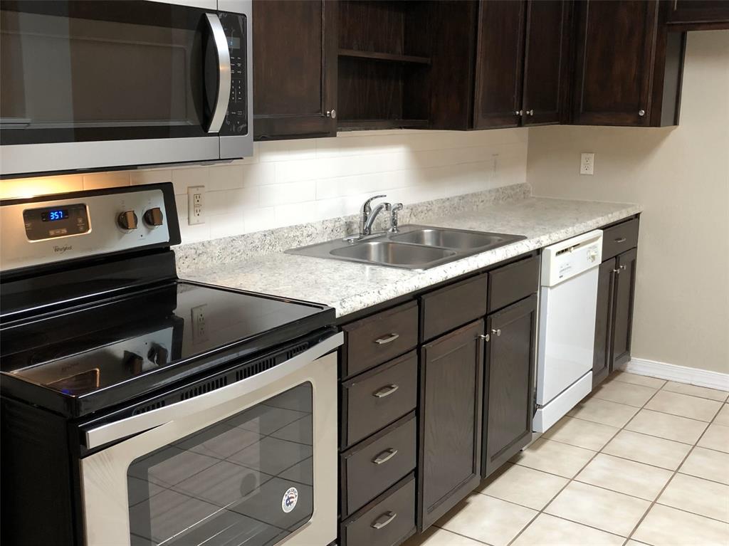 1821 N Alexander Street Property Photo 6