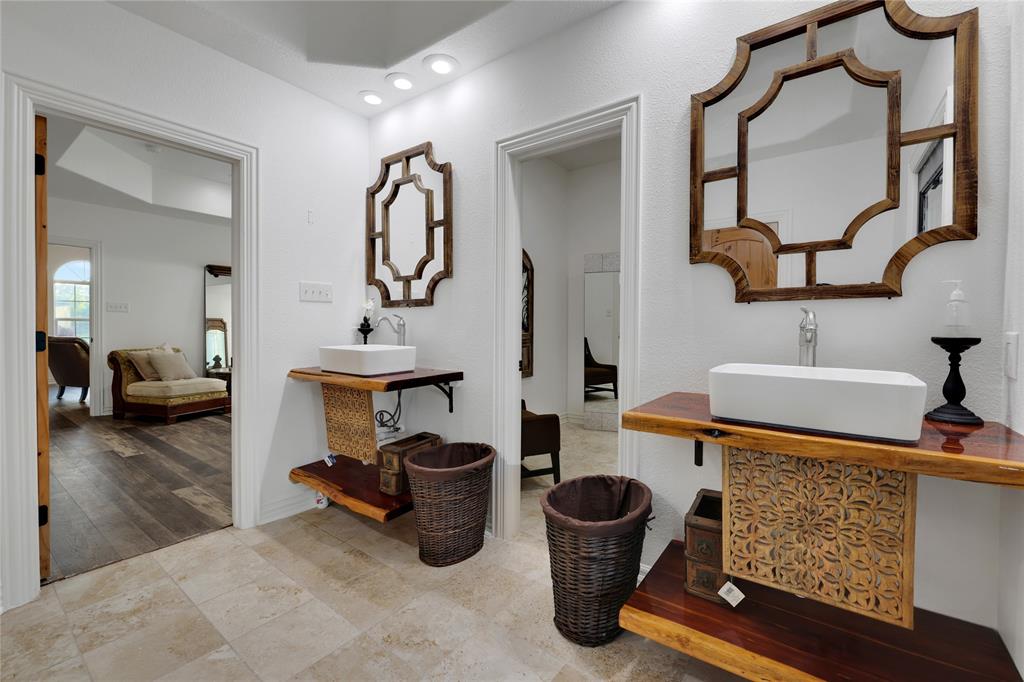 105 County Road 2239 Property Photo 26
