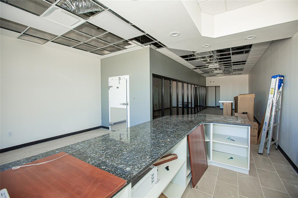 4550 Basswood Boulevard Property Photo 3