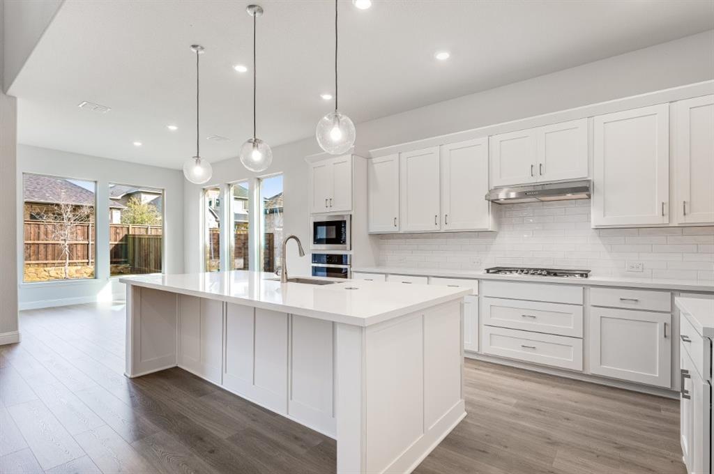 1528 Arrowwood Ridge Property Photo 4