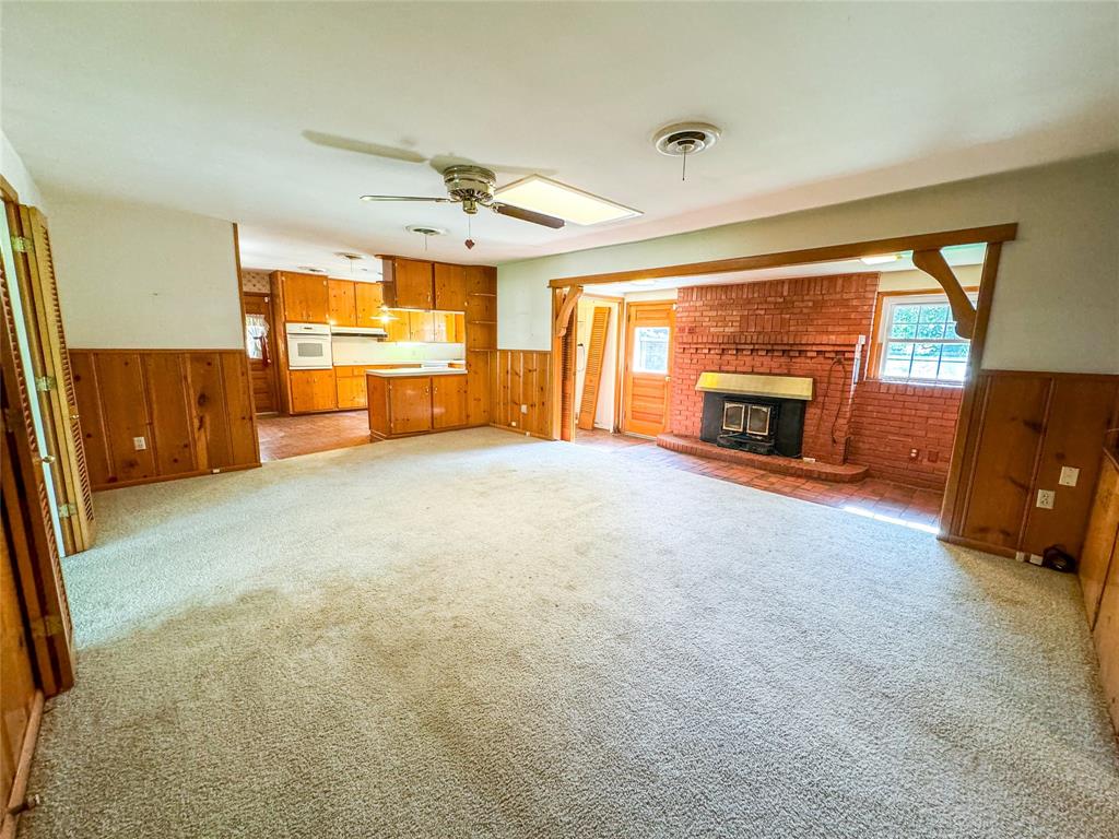 1802 N Avenue F Property Photo 8
