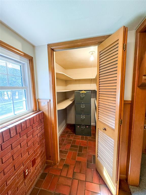 1802 N Avenue F Property Photo 11