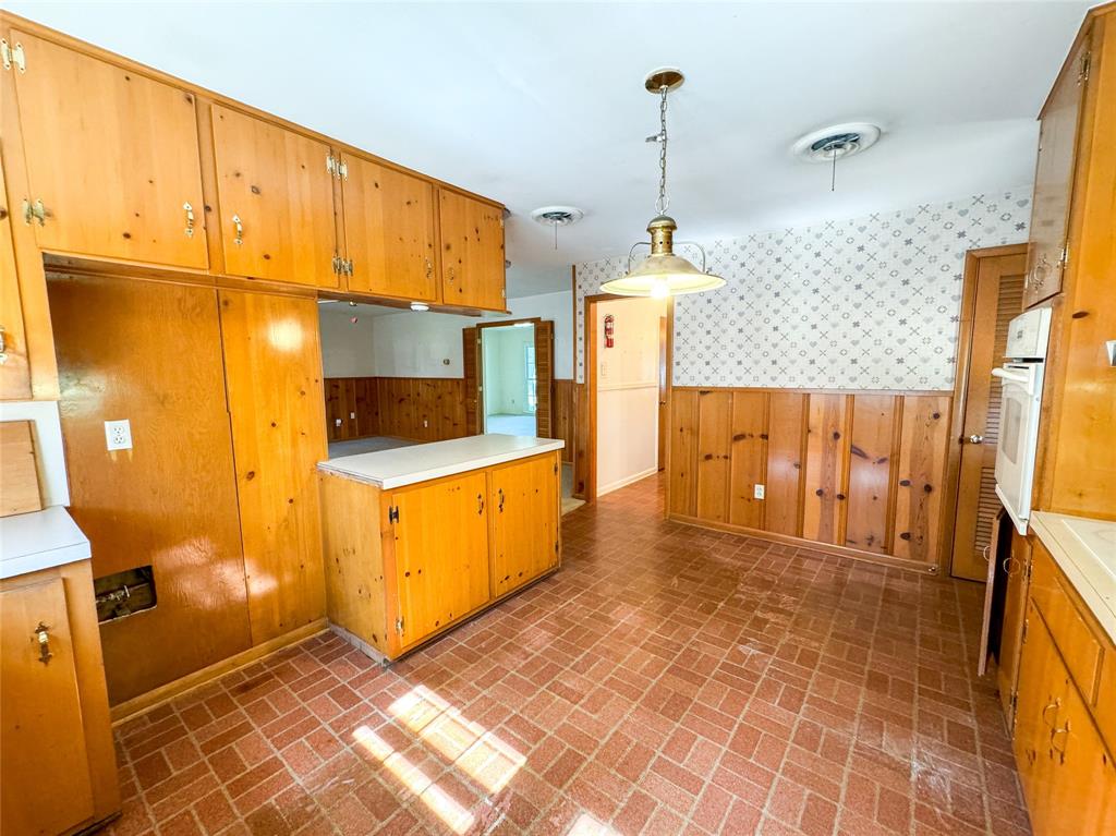 1802 N Avenue F Property Photo 14