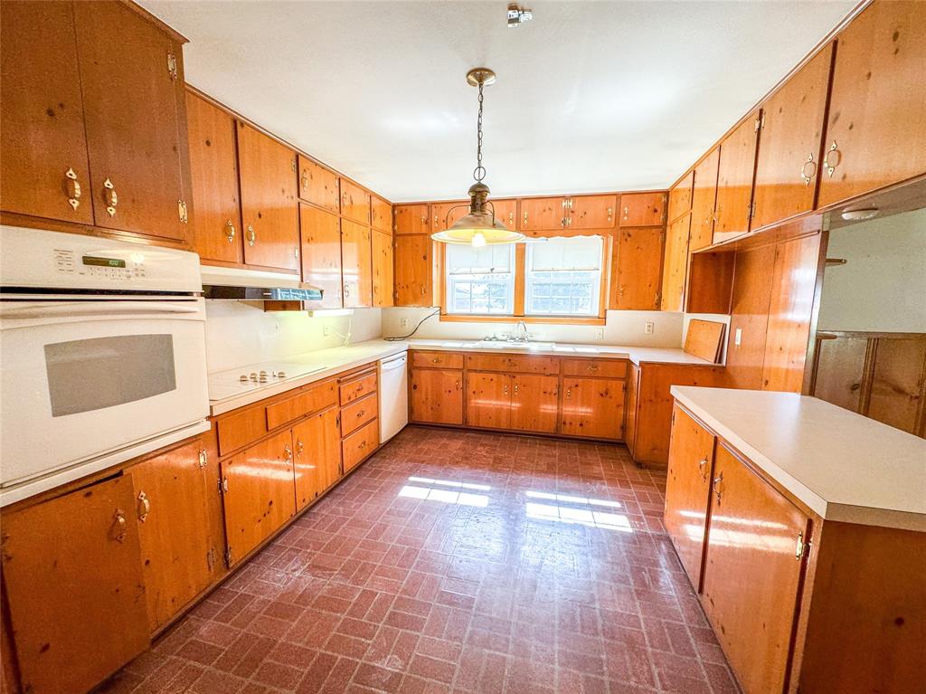 1802 N Avenue F Property Photo 15