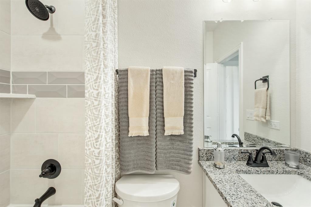 2204 Rio Piedra Drive Property Photo 6