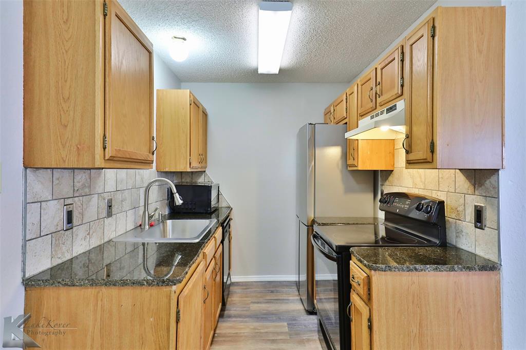 6022 Duchess Avenue Property Photo 3
