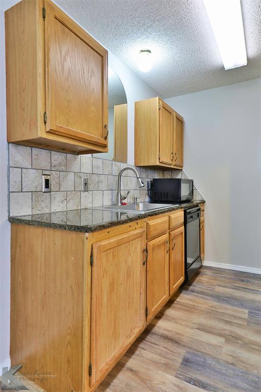 6022 Duchess Avenue Property Photo 5