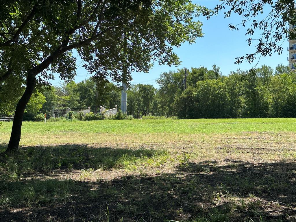 Lot 9, 1036 Waters Edge Drive Property Photo 9