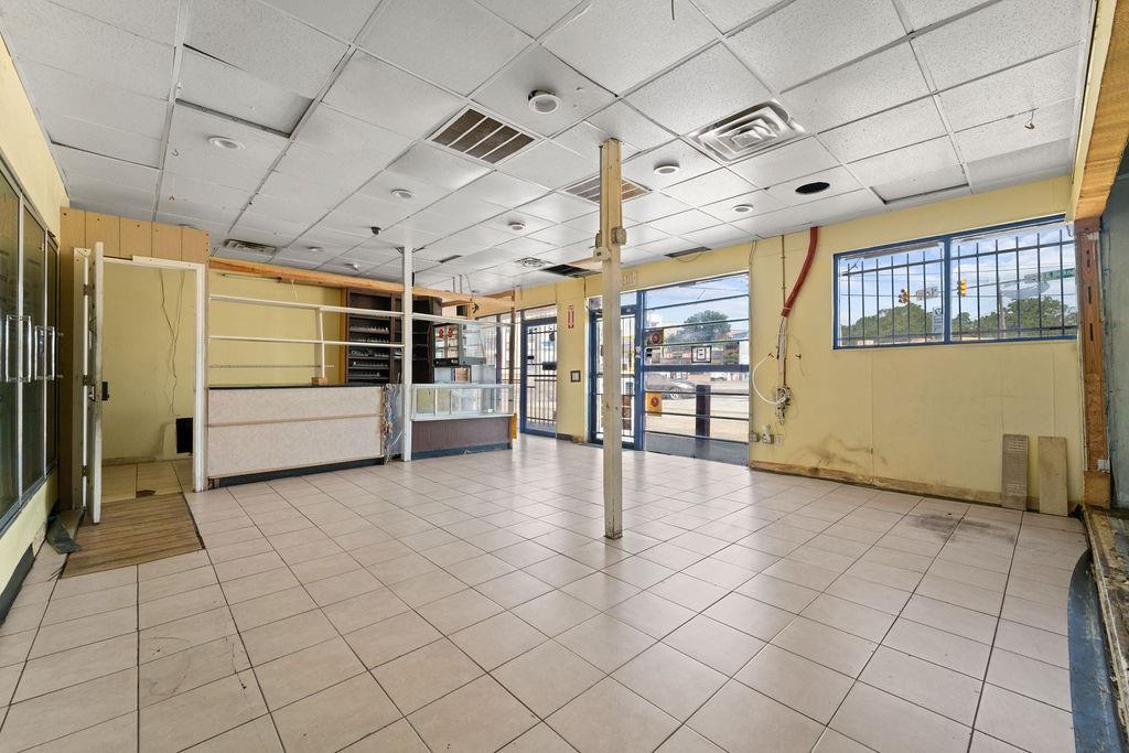 2600 E Belknap Street Property Photo 4