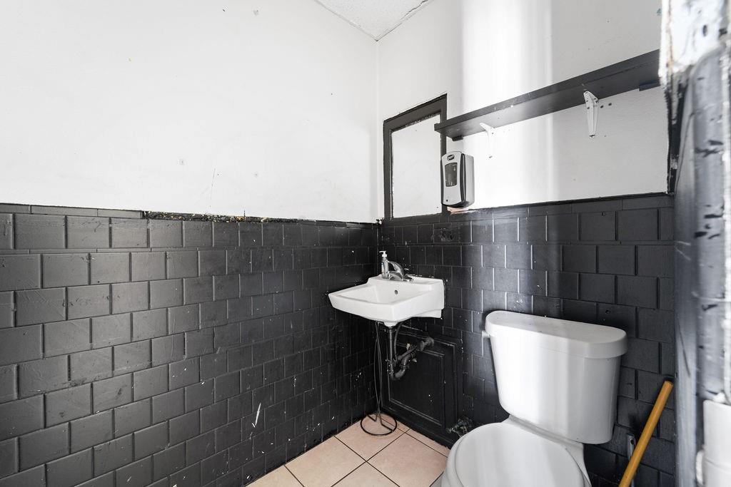 2600 E Belknap Street Property Photo 10