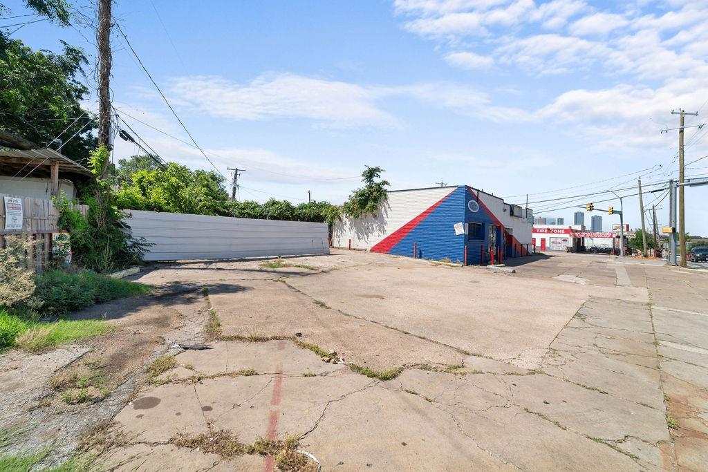 2600 E Belknap Street Property Photo 14