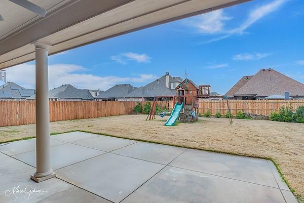 925 Royal Circle Property Photo 27