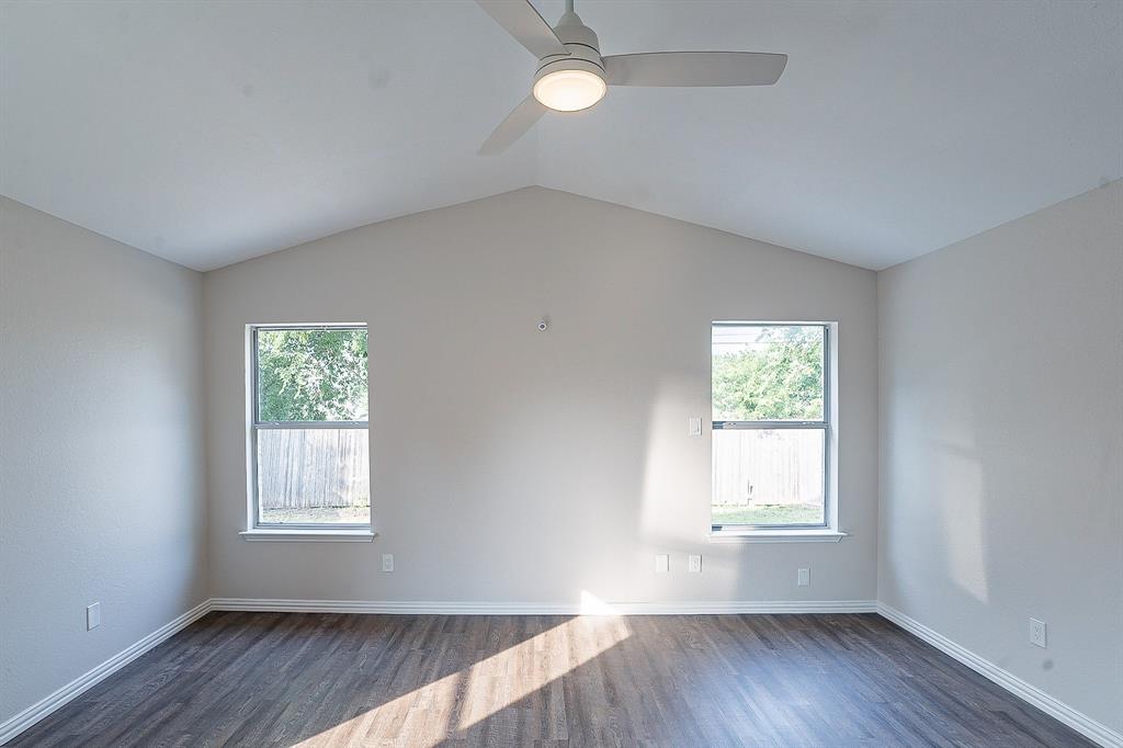 1200 Eastfield Drive Property Photo 20