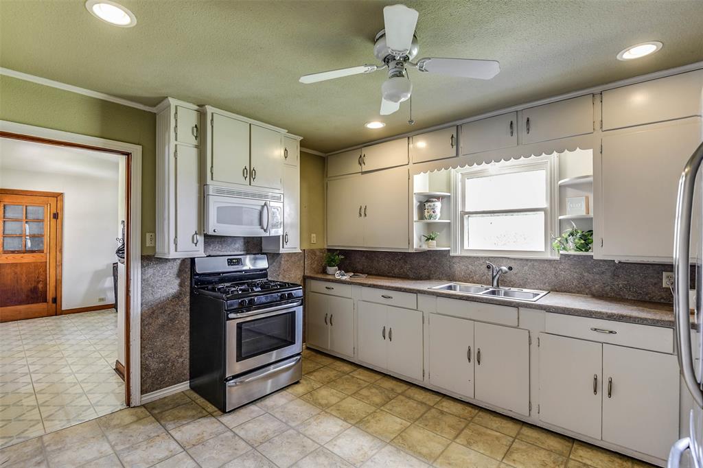 1145a Hill County Road 1458 Property Photo 5