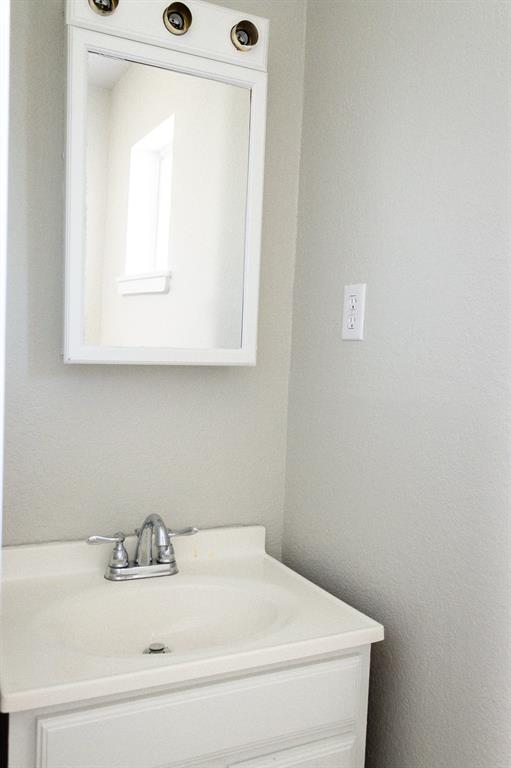 9516 Cr 197 Property Photo 31