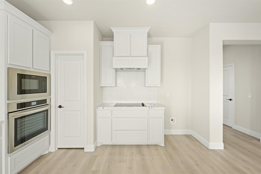 12736 Ruger Road Property Photo 11