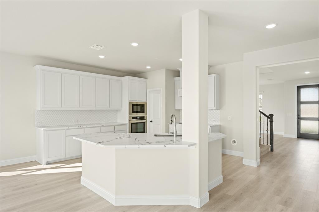 12736 Ruger Road Property Photo 16