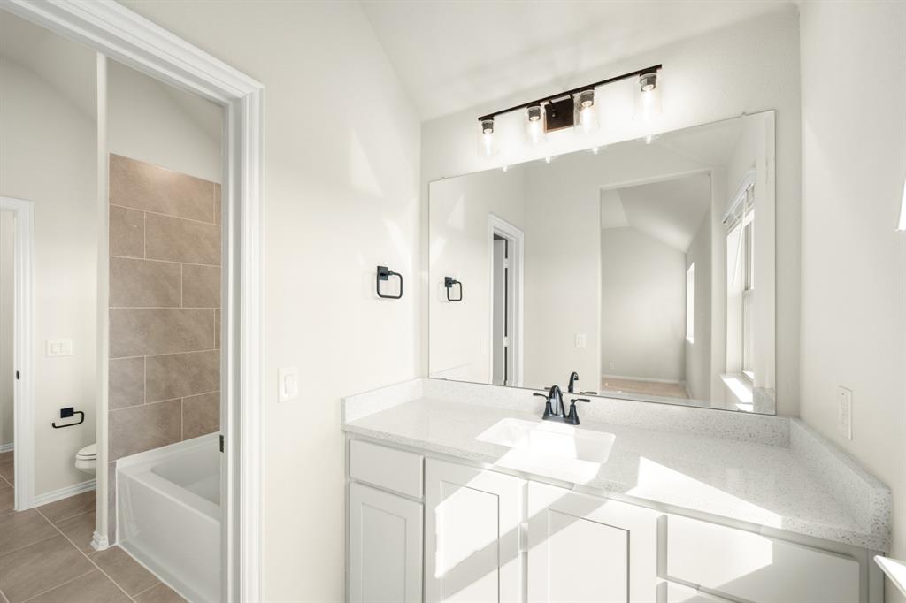 12736 Ruger Road Property Photo 31