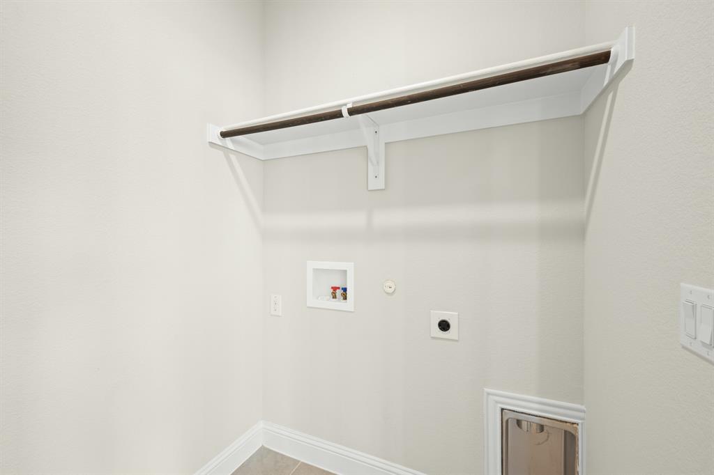 12736 Ruger Road Property Photo 36