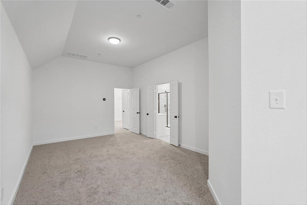 8108 Legacy Oak Drive Property Photo 16