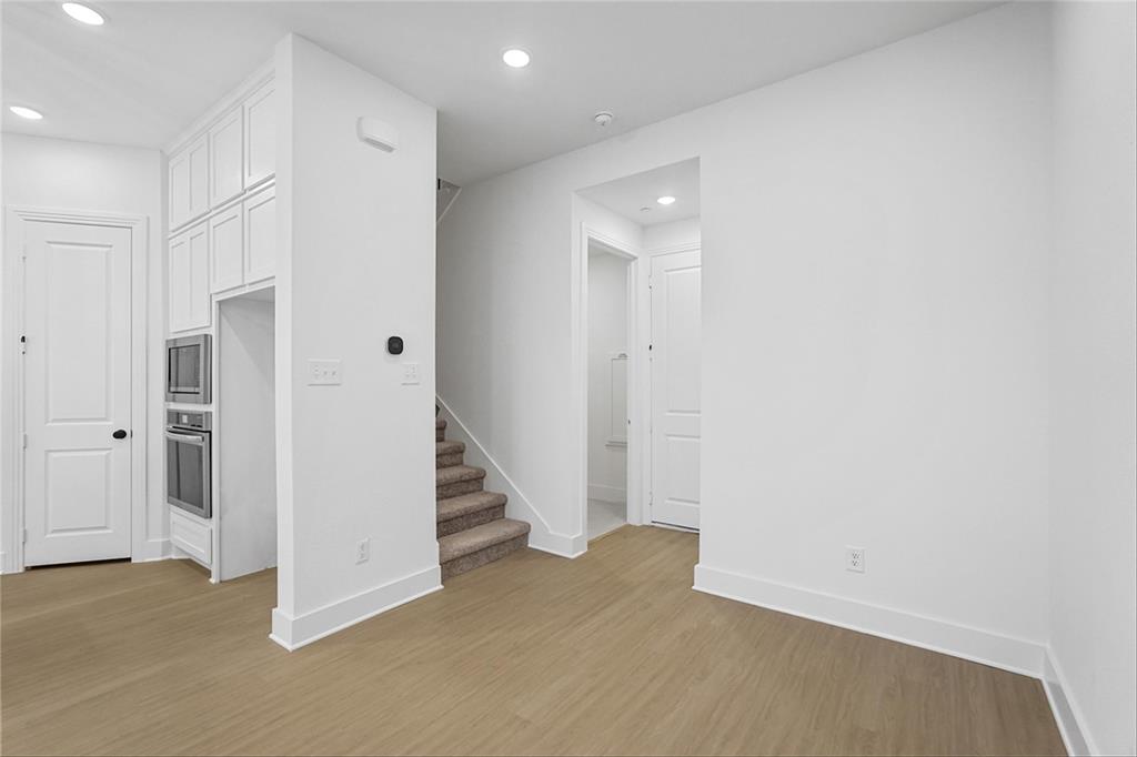 8108 Legacy Oak Drive Property Photo 24