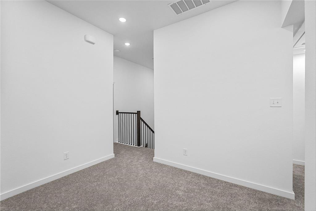 8108 Legacy Oak Drive Property Photo 26