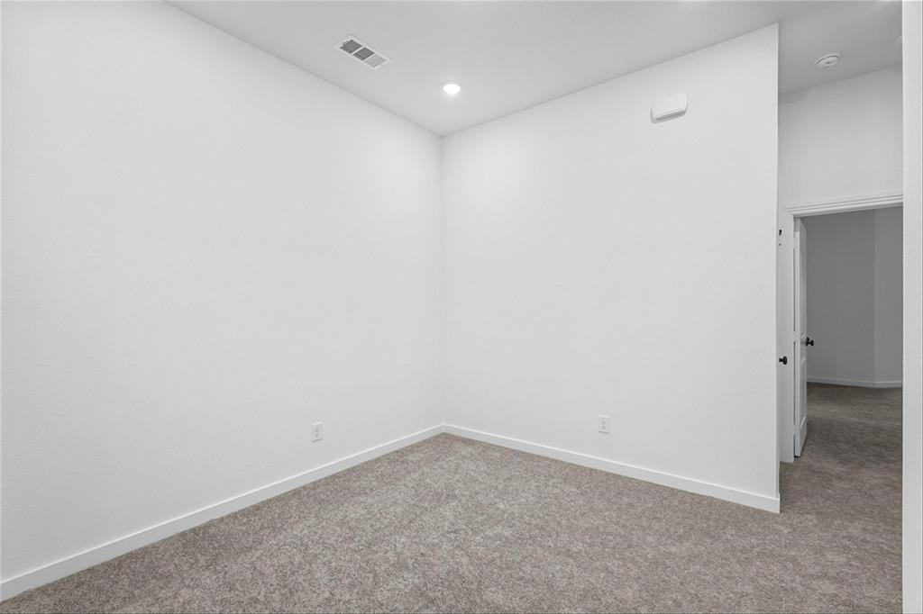 8108 Legacy Oak Drive Property Photo 27