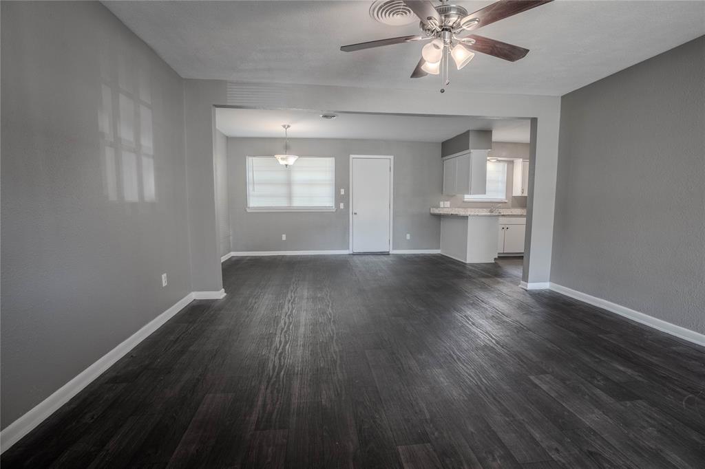 5712 Wentworth Street Property Photo 4