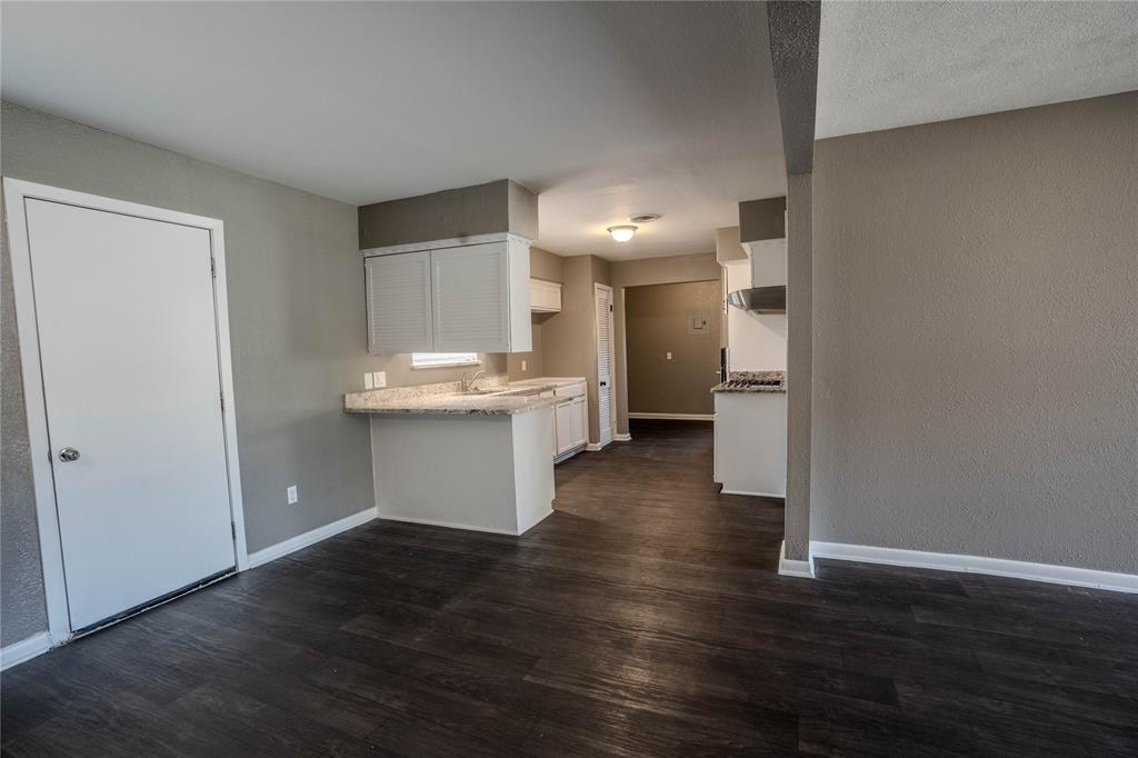 5712 Wentworth Street Property Photo 5