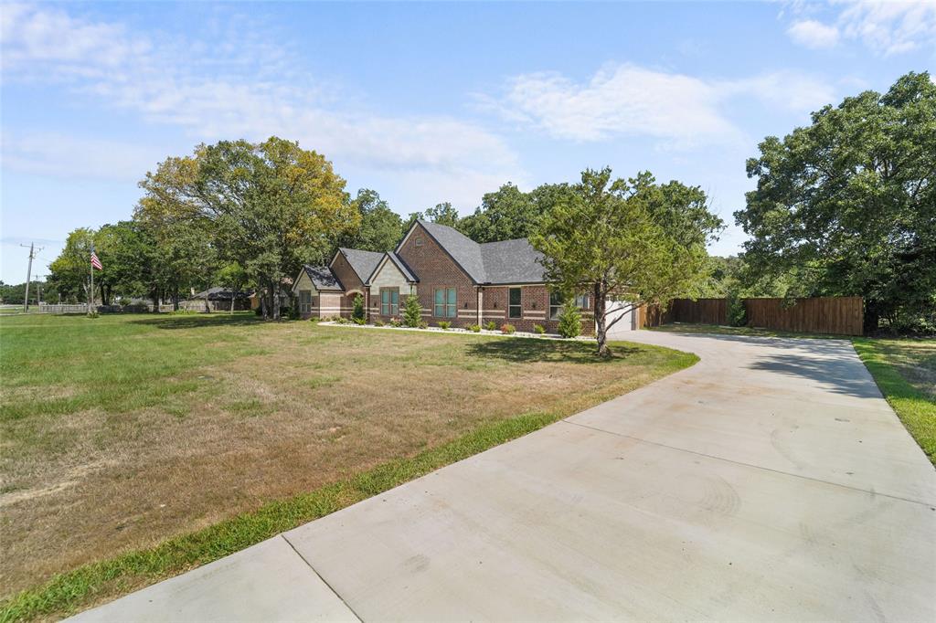 330 Lanier Road Property Photo 5