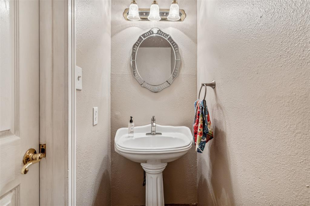 836 E Reynosa Avenue Property Photo 18