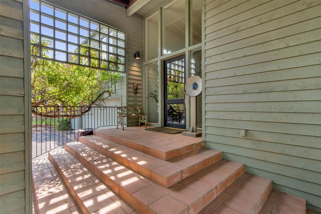 261 Panorama Circle Property Photo 4