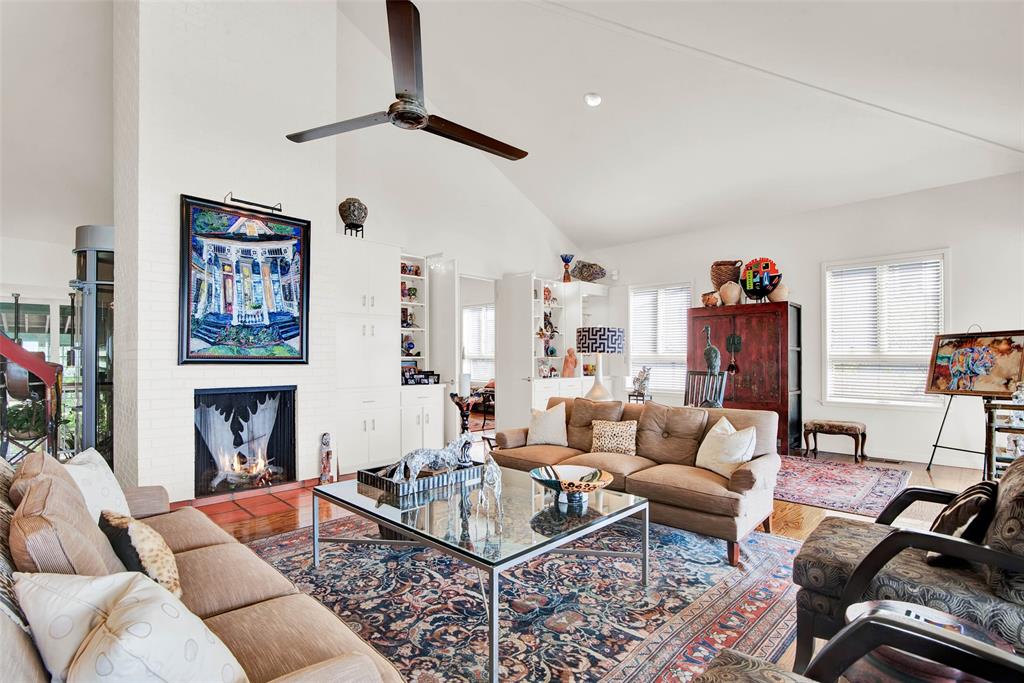 261 Panorama Circle Property Photo 8