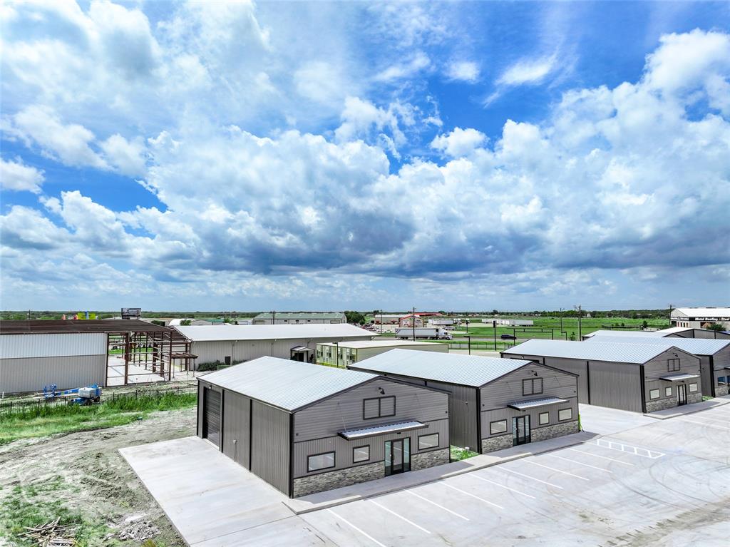 4833 W Interstate 30 Highway Property Photo 2