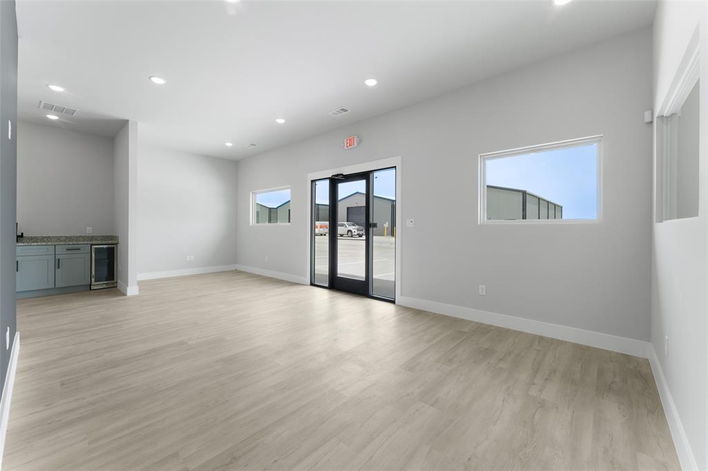4833 W Interstate 30 Highway Property Photo 11