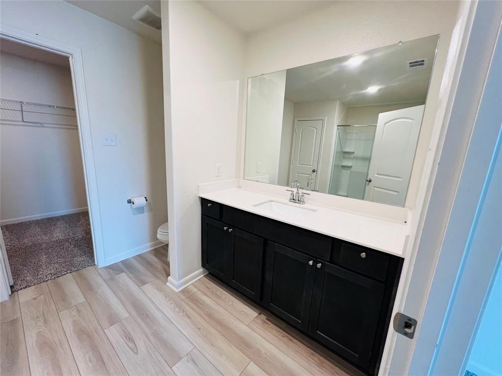 1432 Sunkiss Drive Property Photo 10