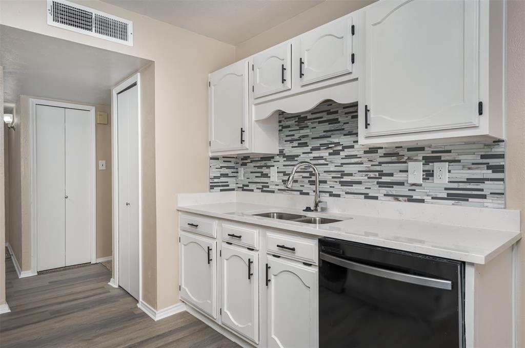 4500 Larner Street Property Photo 17