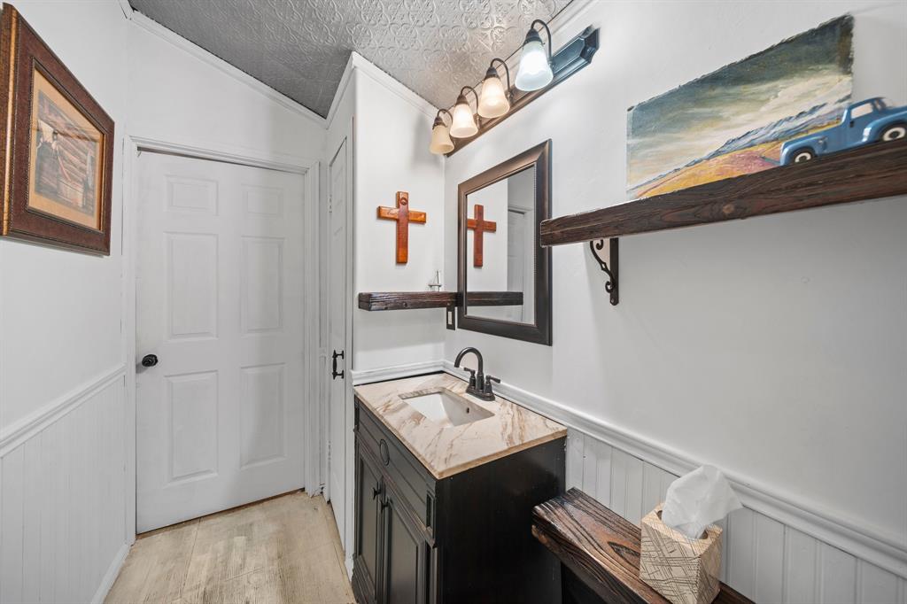 21121 Fm 542 Property Photo 25