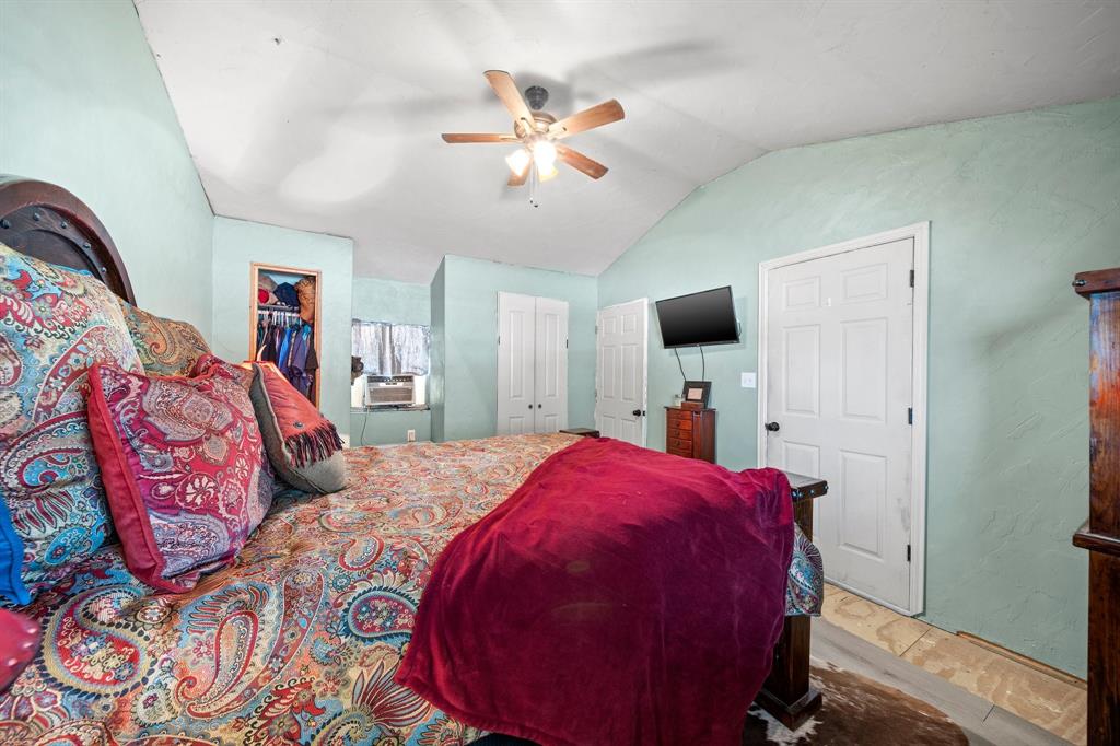 21121 Fm 542 Property Photo 28