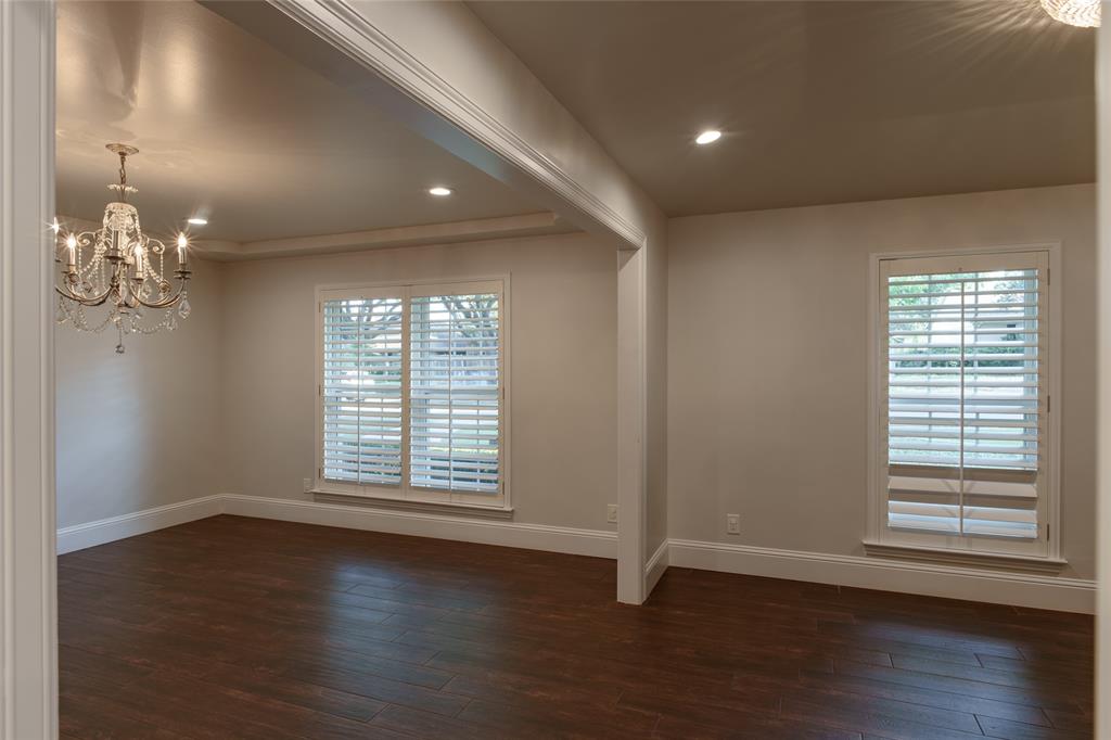 7363 Meadow Oaks Drive Property Photo 10