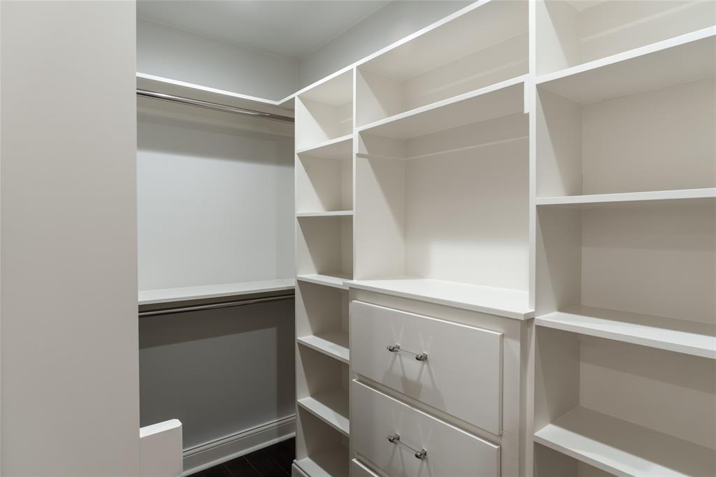 7363 Meadow Oaks Drive Property Photo 15