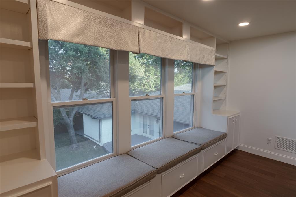 7363 Meadow Oaks Drive Property Photo 21