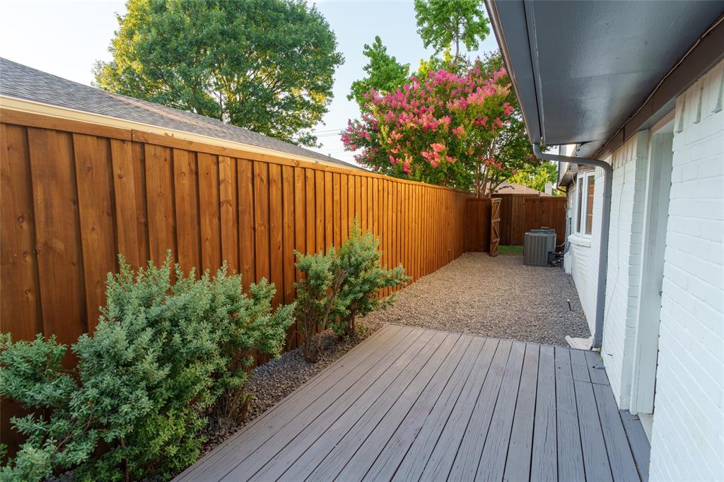 7363 Meadow Oaks Drive Property Photo 27