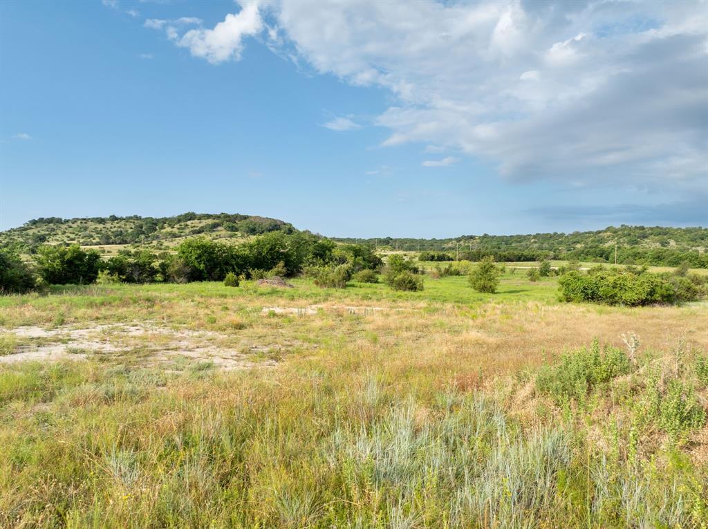 1085 Audrey Valley Lane Property Photo 8