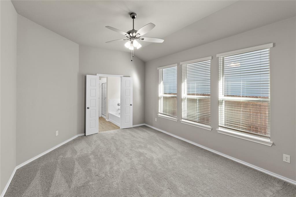 3658 Hometown Boulevard Property Photo 18