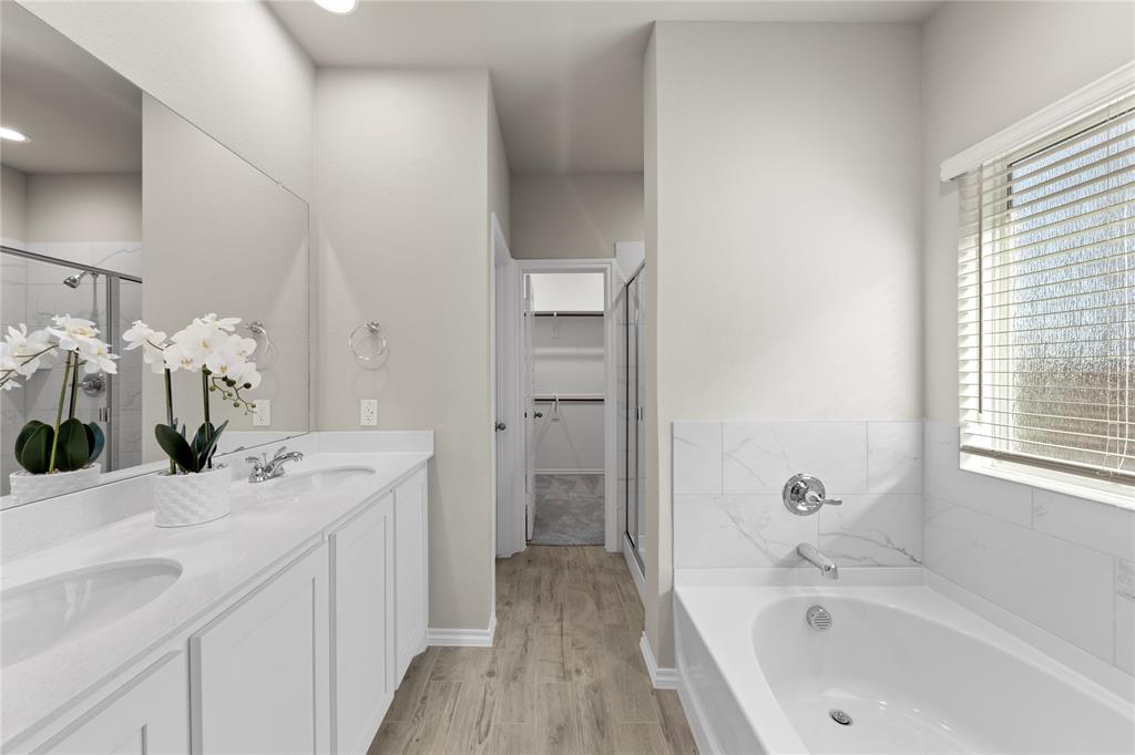 3658 Hometown Boulevard Property Photo 20