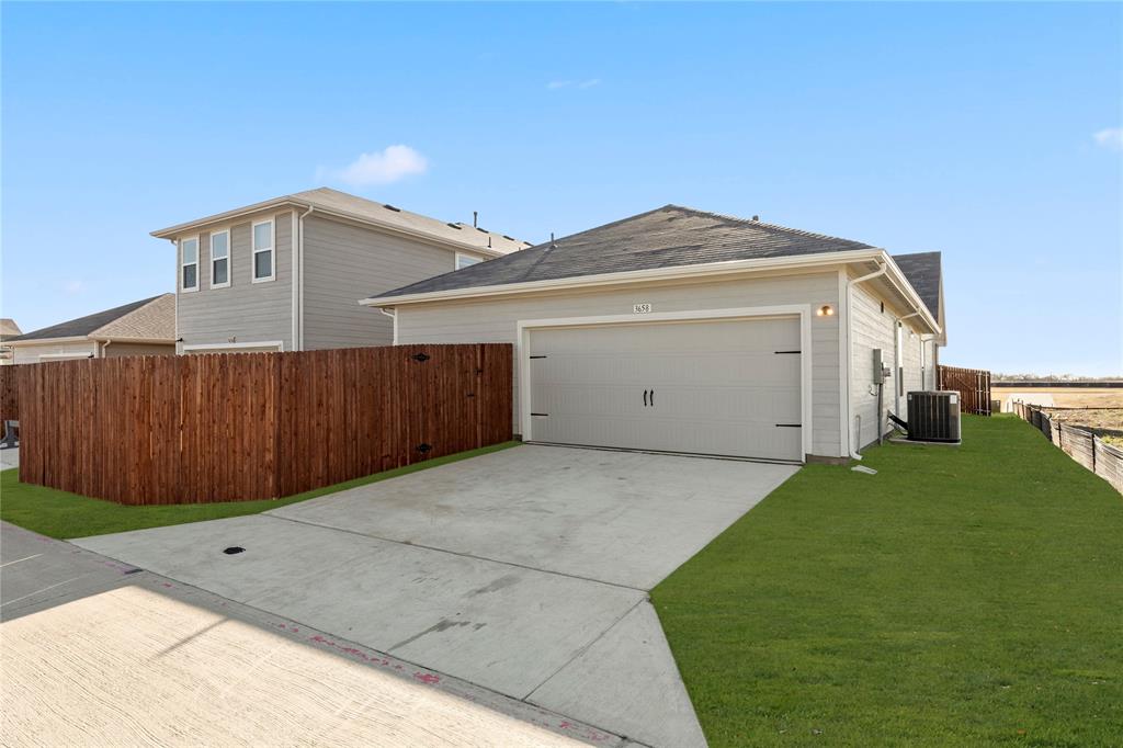 3658 Hometown Boulevard Property Photo 27