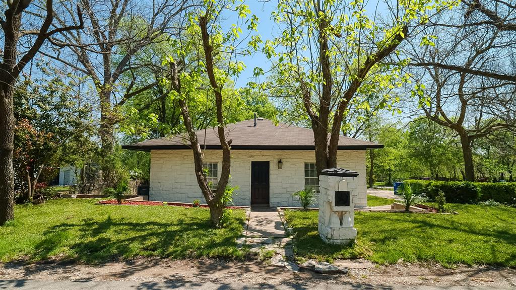 202 Woodard Street Property Photo 1
