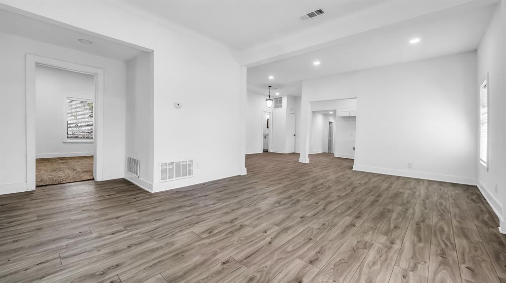 202 Woodard Street Property Photo 10